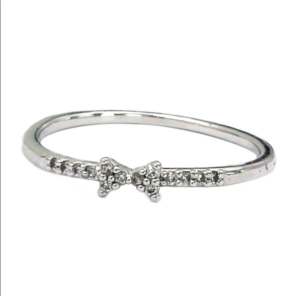 Fashion simple crystal ring